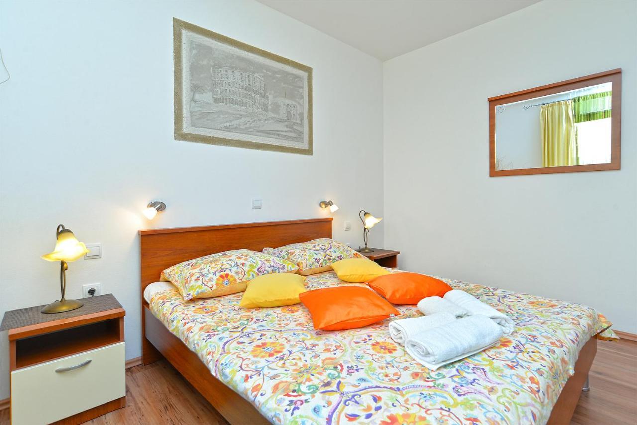 Apartment Jadranko 1761 Peroj Bagian luar foto