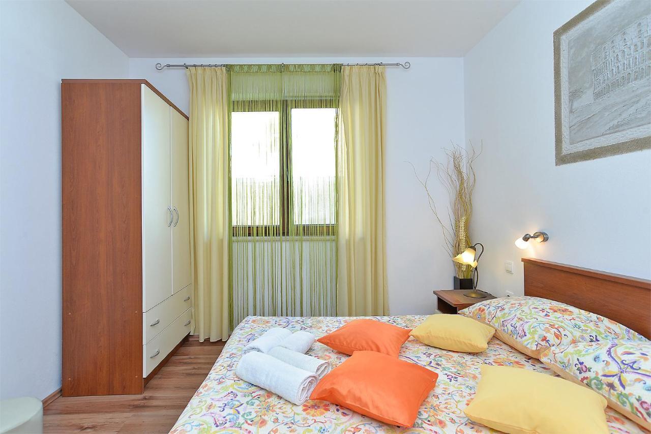Apartment Jadranko 1761 Peroj Bagian luar foto