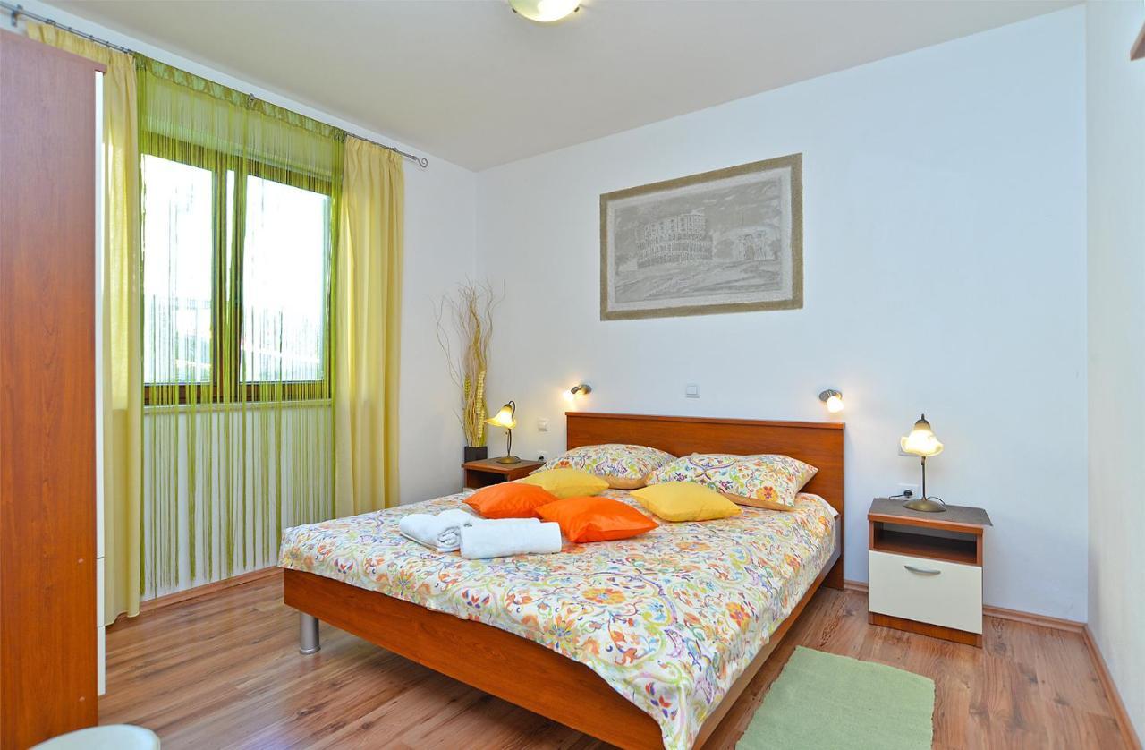 Apartment Jadranko 1761 Peroj Bagian luar foto